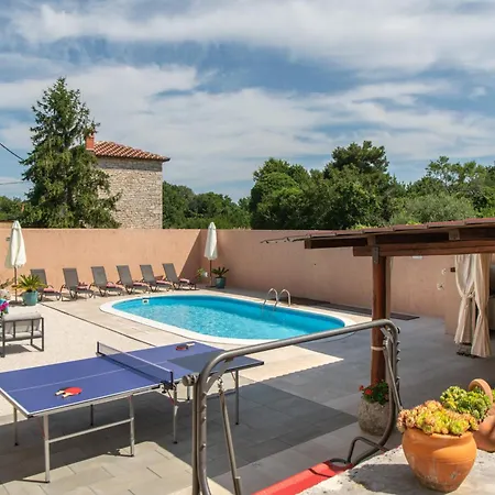 Сasa de vacaciones House Smolica