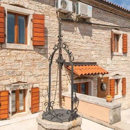 House Smolica 펜션 *