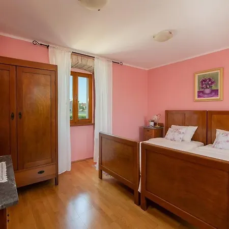 House Smolica Dom wakacyjny Krnica